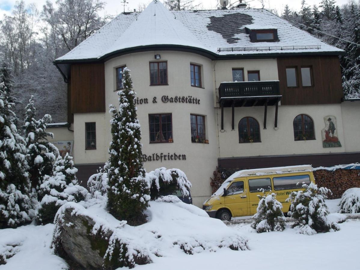 Hotel Waldfrieden Elsterberg ภายนอก รูปภาพ