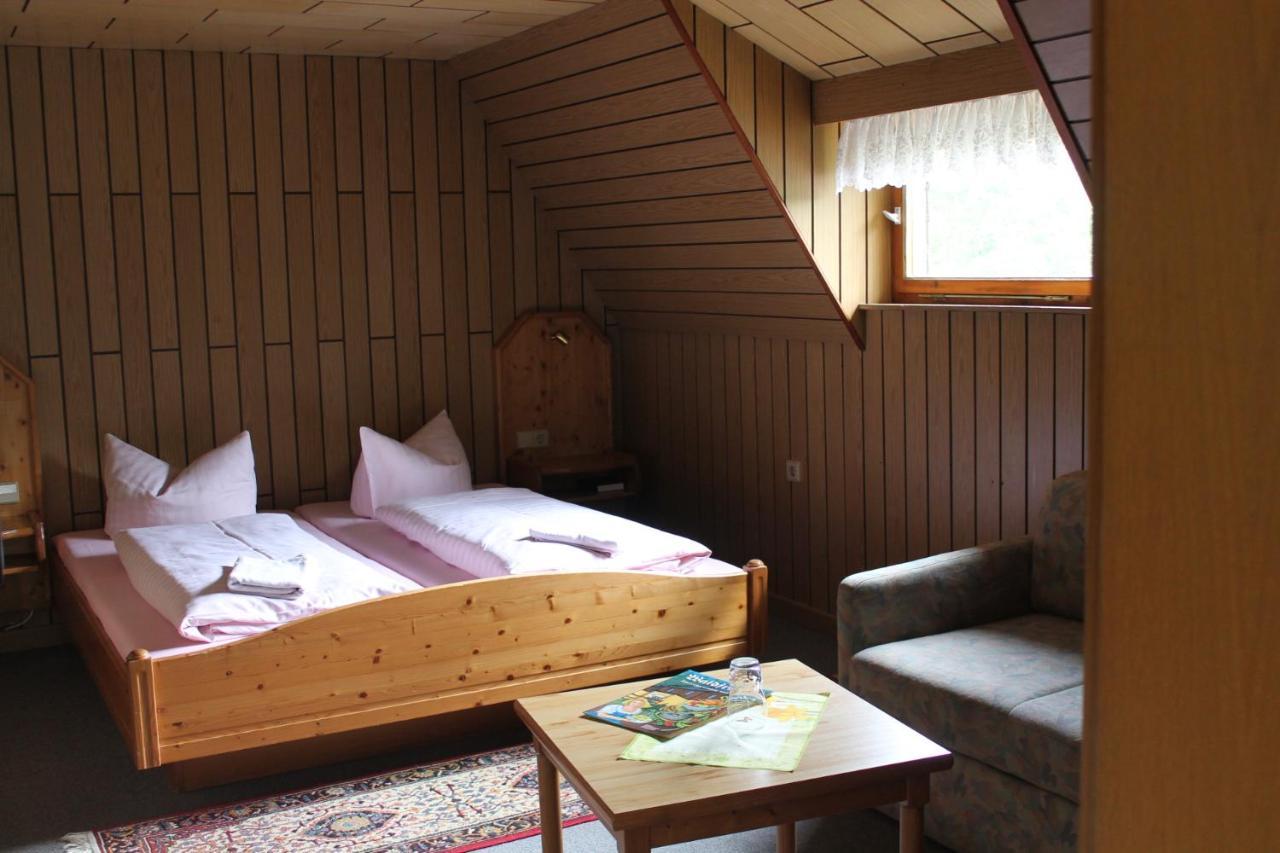 Hotel Waldfrieden Elsterberg ภายนอก รูปภาพ